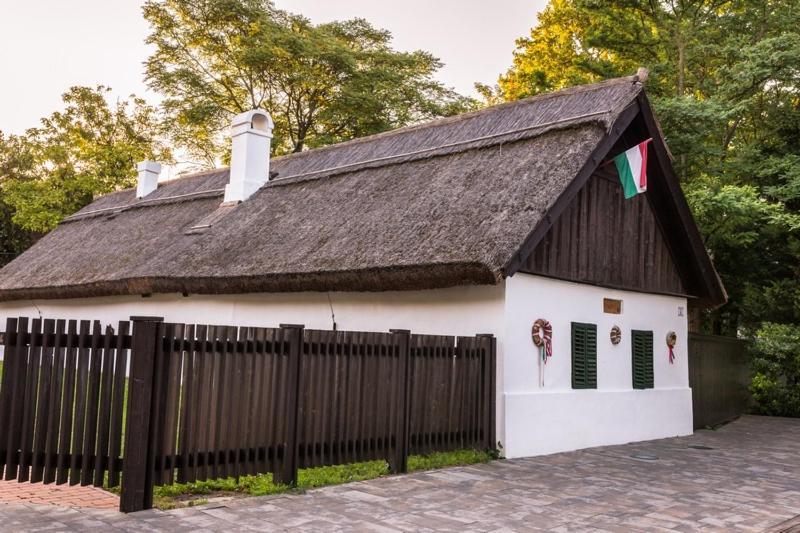 Csengő Vendégház Kiskoros Exterior foto