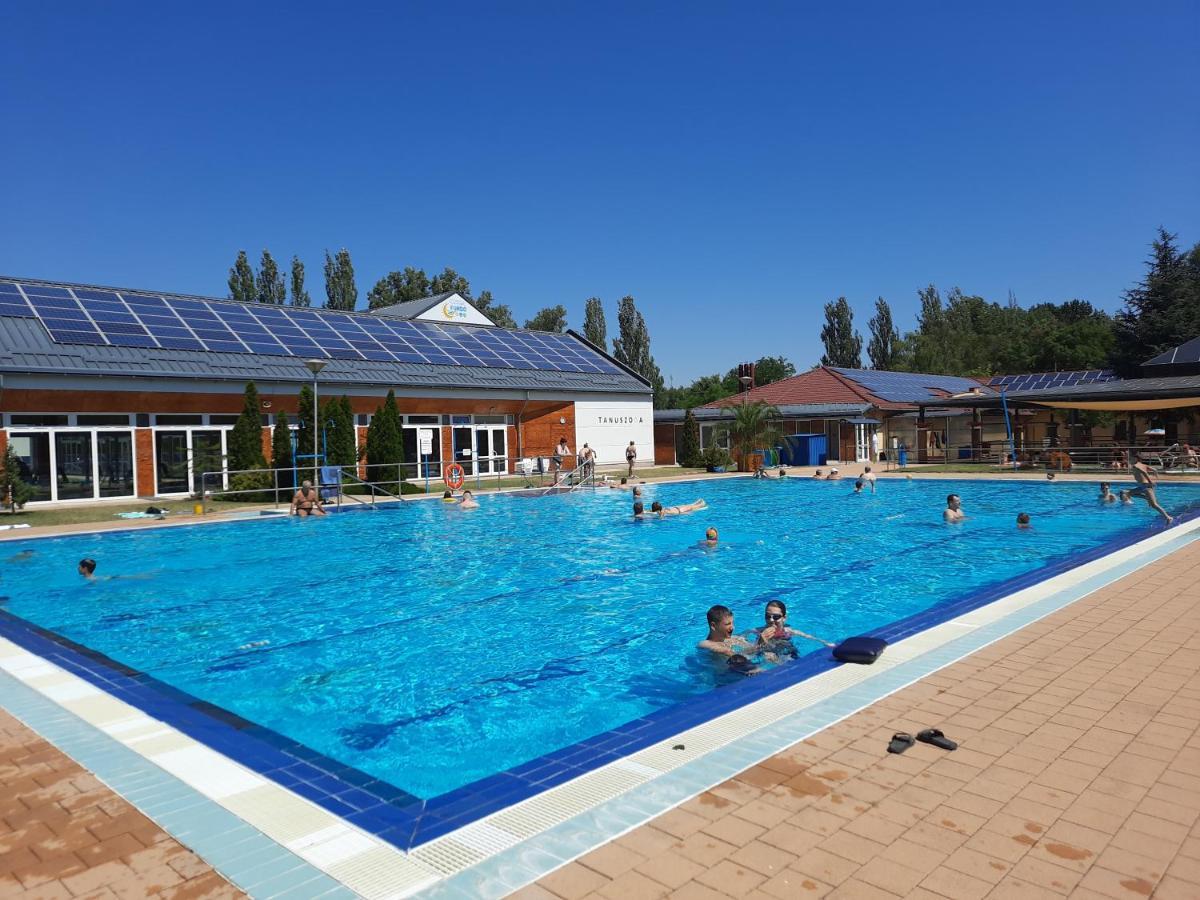 Csengő Vendégház Kiskoros Exterior foto